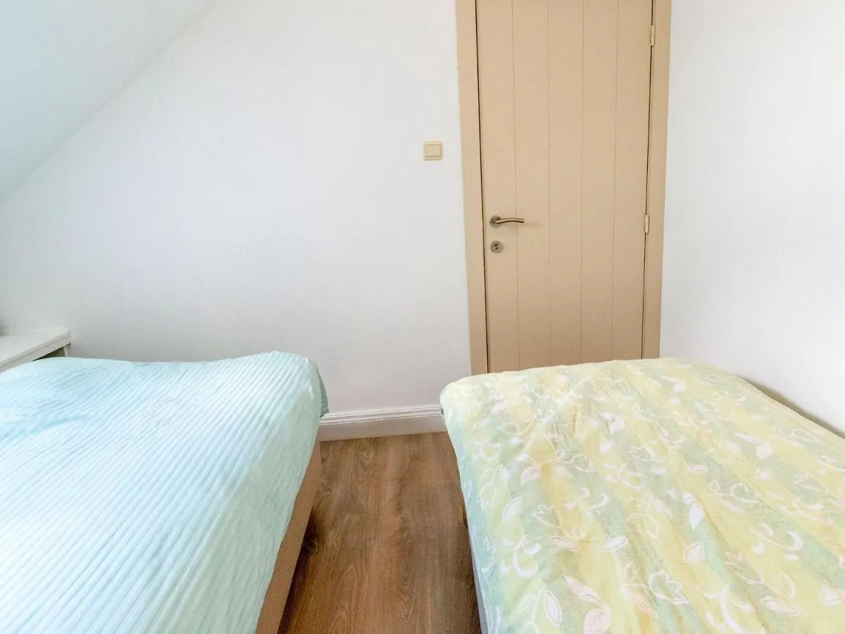 Cosy Holiday Home In Oostende With Terrace Belgique
